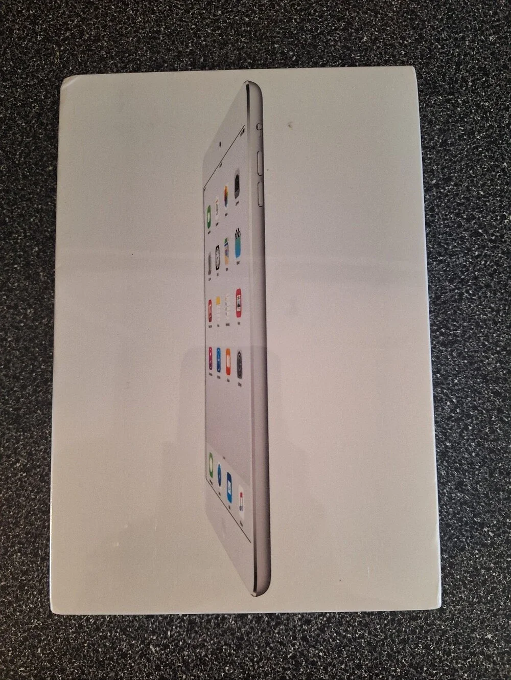Apple White Silver Tablet Box